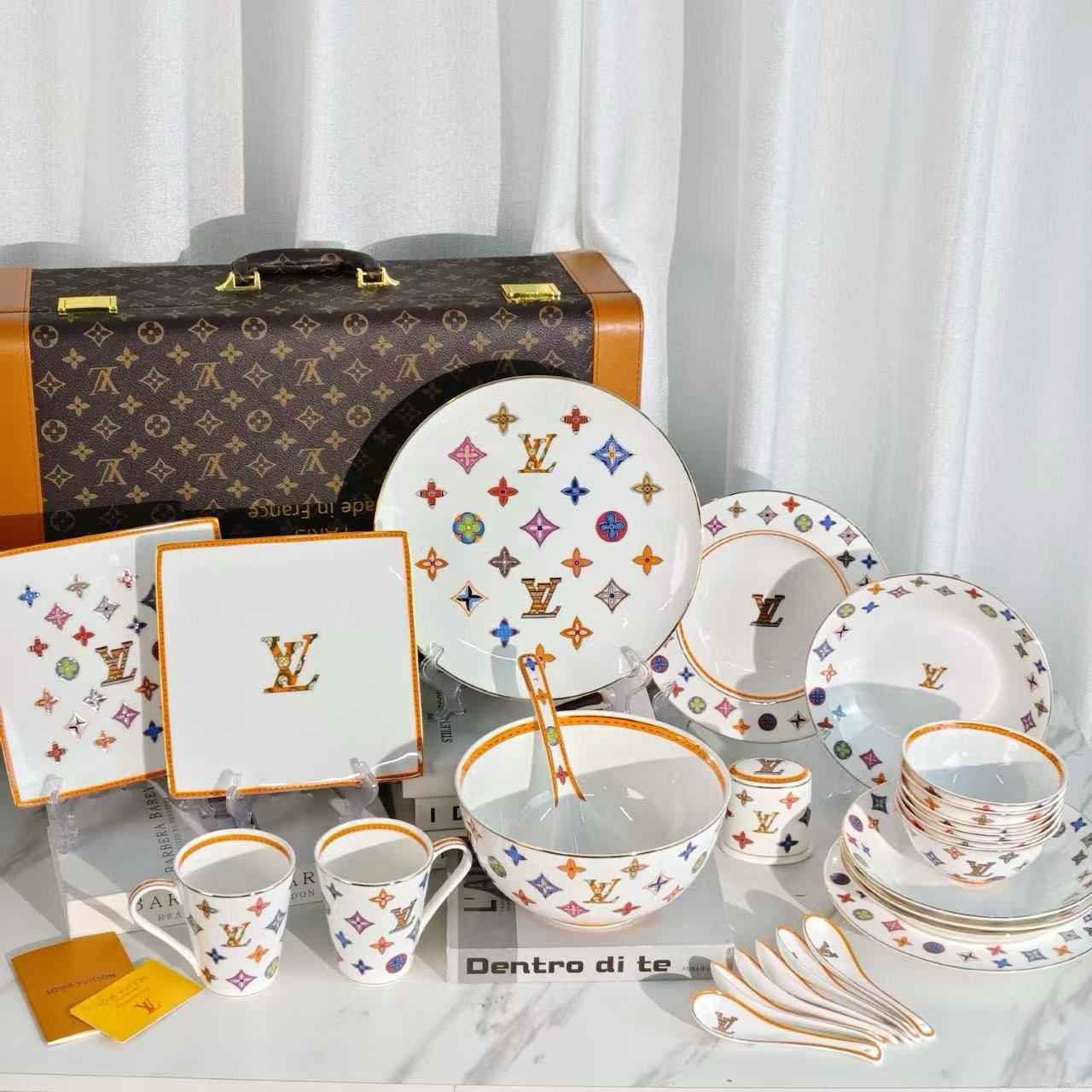 Louis Vuitton Monogram Soup set LV